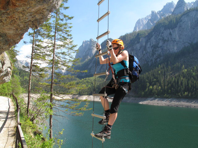 Laserer alpin-Klettersteig: Sabrina auf der Himmelsleiter