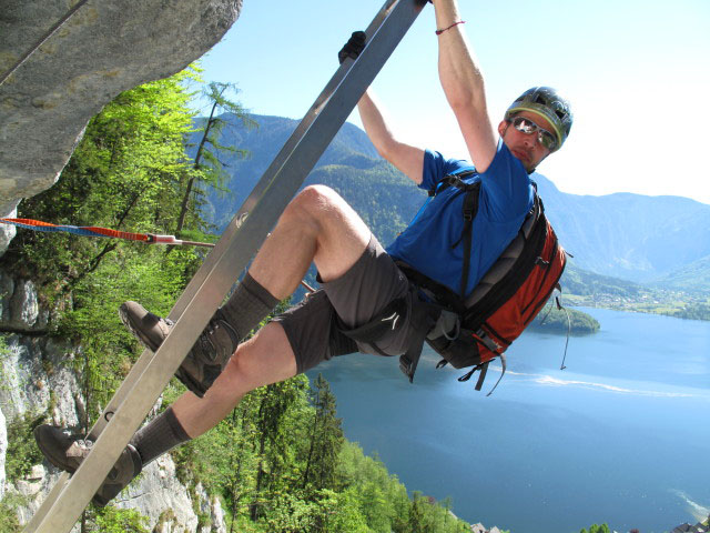 Echernwand-Klettersteig: Norbert auf der Panoramaleiter