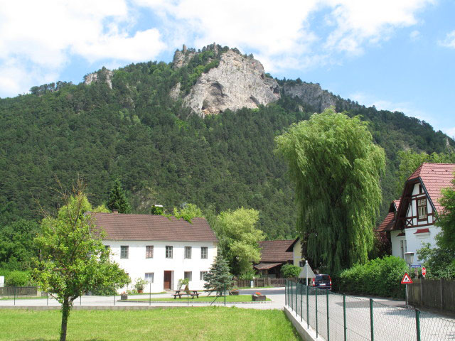 Glei&szlig;enfeld vom Bahnhof Glei&szlig;enfeld aus