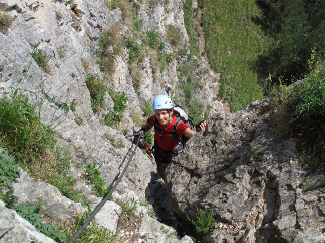 Pittentaler Klettersteig: Katarina zwischen erster und zweiter Querung