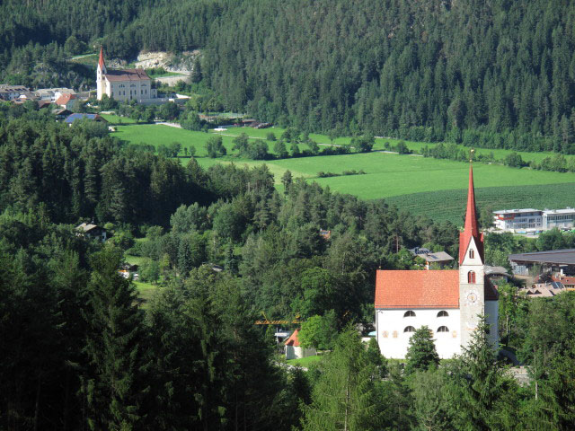 Kiens und Ehrenburg vom Erschbaumer aus