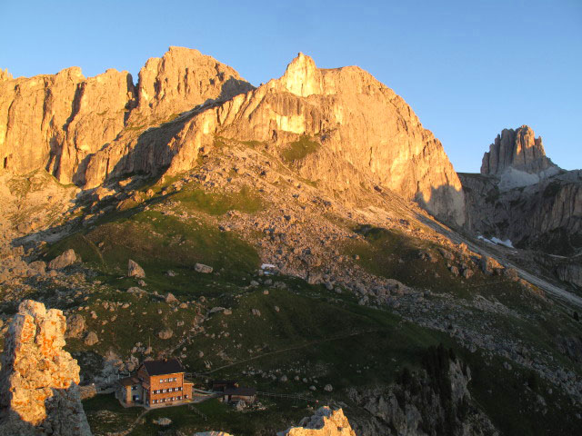 Rotwand(h&uuml;tte) vom Col de Ciampac aus (25. Juni)