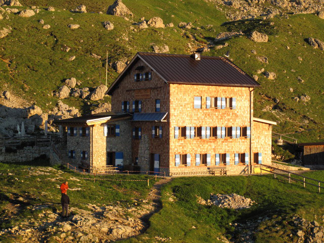 Rotwandh&uuml;tte, 2.280 m (25. Juni)