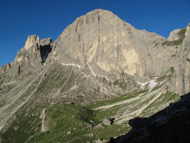 Rotwand von Weg 541 aus (25. Juni)