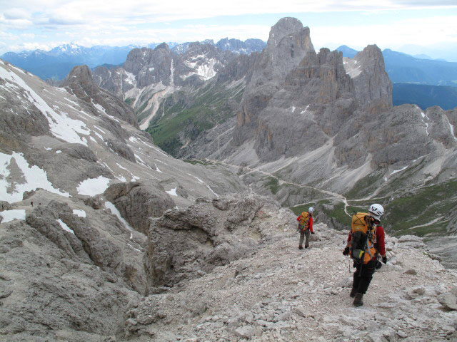Kesselkogel-Klettersteig: Christoph und Gudrun zwischen Kesselkogel und Grasleitenpass (25. Juni)