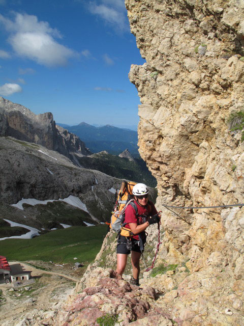 Maximilian-Klettersteig: Gudrun zwischen Einstieg und Gro&szlig;em Rosszahn (26. Juni)