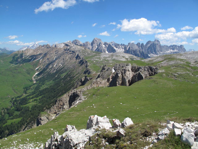vom Burgstall Richtung S&uuml;dosten (26. Juni)