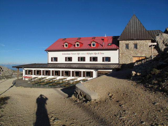 Tierser Alpl-H&uuml;tte, 2.440 m (27. Juni)