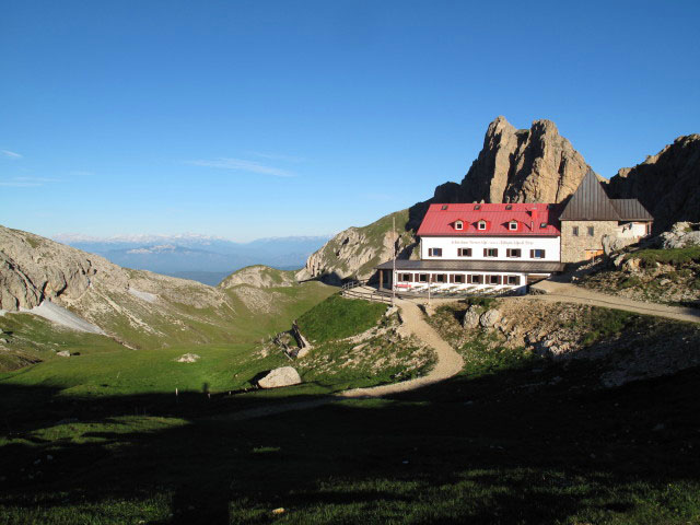 Tierser Alpl-H&uuml;tte, 2.440 m (27. Juni)