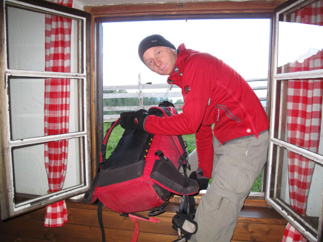 Christoph in der Hirzerh&uuml;tte, 1.983 m (3. Juli)