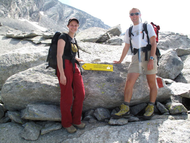 Manuela und ich bei der Abzweigung zum S&auml;uleck-Klettersteig (9. Juli)