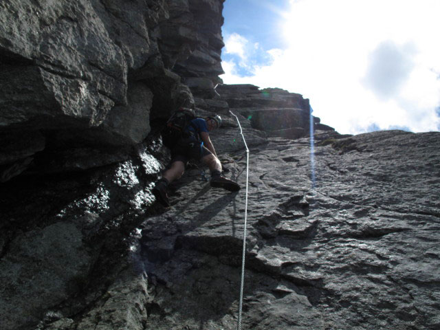 S&auml;uleck-Klettersteig: Norbert auf der Einstiegsrampe (9. Juli)
