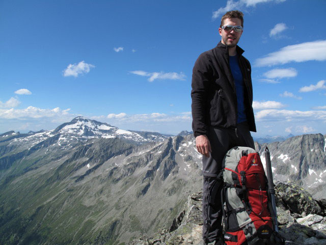 Norbert am Detmolder Steig zwischen S&auml;uleck und Gussenbauerspitze (9. Juli)