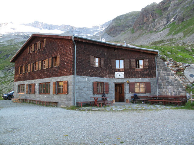 Gie&szlig;ener H&uuml;tte, 2.202 m (10. Juli)