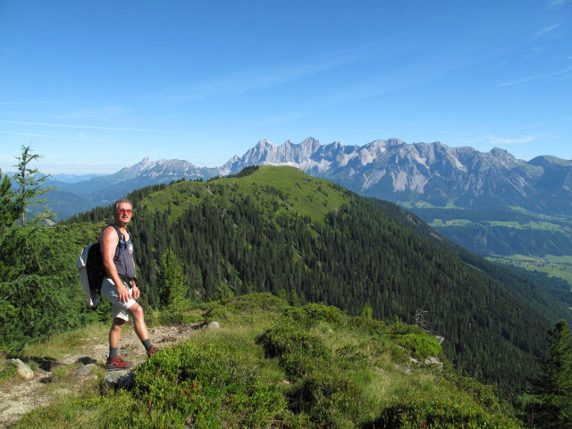 Erich auf Weg STW-A zwischen Latterfu&szlig;sattel und Guschen