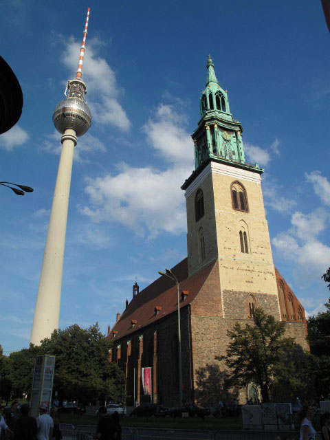 Fernsehturm und St. Marien-Kirche