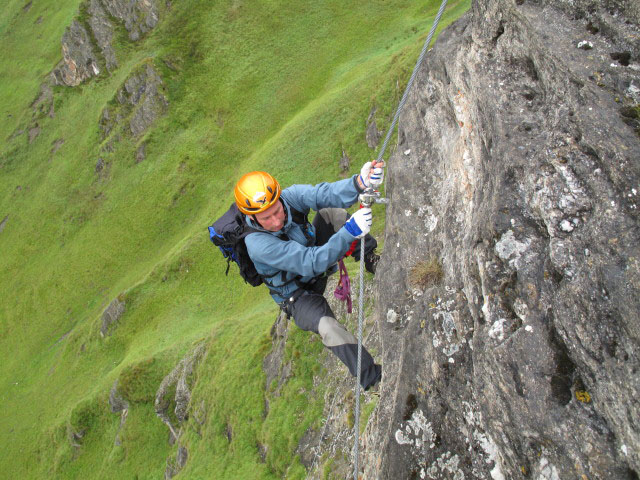 &Uuml;bungsklettersteig Kleine Scharte: Erich in der schwierigen Ausstiegsvariante (13. Aug.)