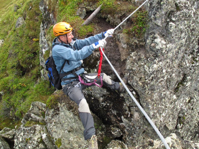 Familienklettersteig Hirschkarspitze: Erich am Ausstiegsgrat (13. Aug.)