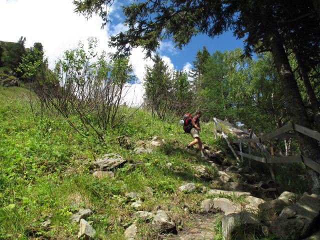 Sonja zwischen Bockhartseeh&uuml;tte und Valeriehaus (14. Aug.)
