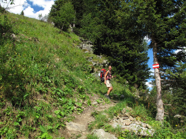 Sonja zwischen Bockhartseeh&uuml;tte und Valeriehaus (14. Aug.)