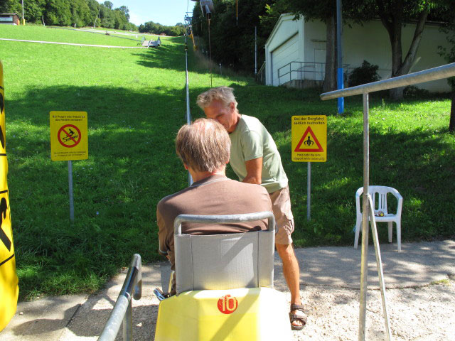 Papa in der Talstation