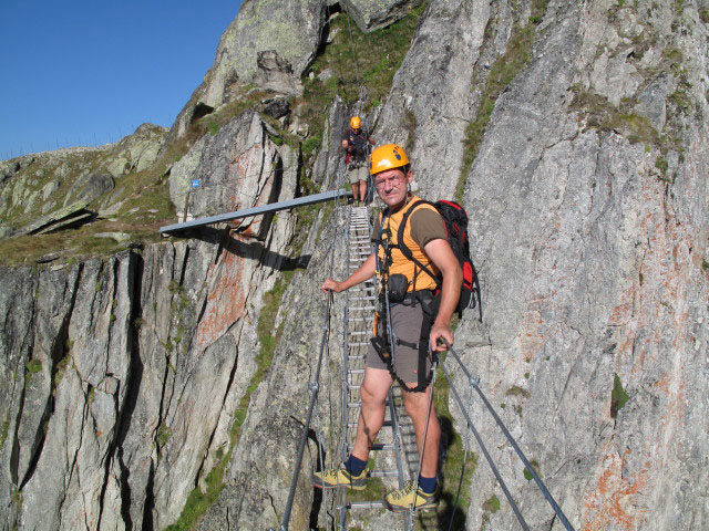 Eggishorn-Klettersteig: Axel und Andreas auf der H&auml;ngebr&uuml;cke