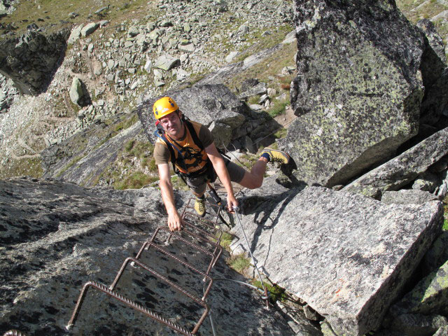 Eggishorn-Klettersteig: Andreas auf der Mauerl&auml;ufer-Platte