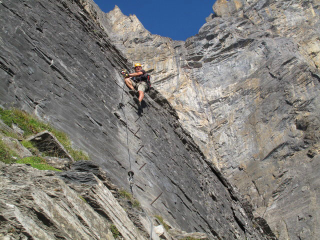 Leukerbad-Klettersteig: Axel zwischen Nase und Zum L&auml;rch