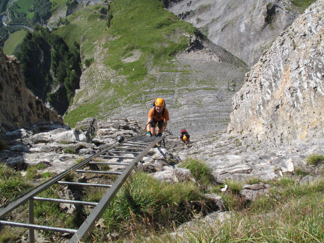Leukerbad-Klettersteig: Andreas und Axel zwischen Zum L&auml;rch und Obere Gemsfreiheit