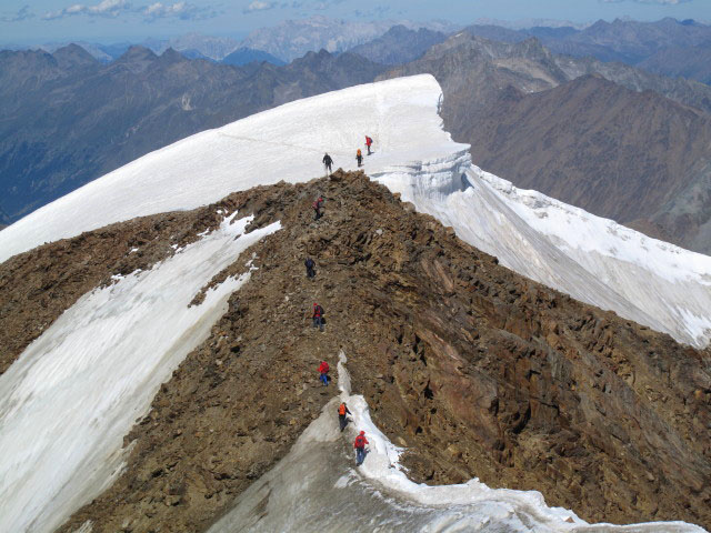 Wildspitze-Nordgipfel von der Wildspitze aus (10. Sep.)