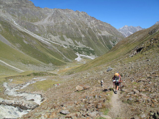 Christoph und Gudrun am Offenbacher H&ouml;henweg zwischen Die L&ouml;cher und Rifflsee (11. Sep.)