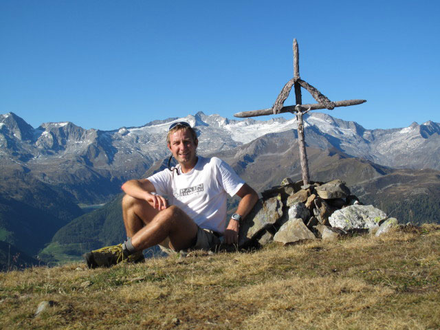 Ich am Pfunderer H&ouml;henweg zwischen Zw&ouml;lferspitz und Kleines Tor (1. Okt.)