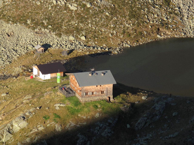 Tiefrastenhütte von Weg 25 aus (2. Okt.)