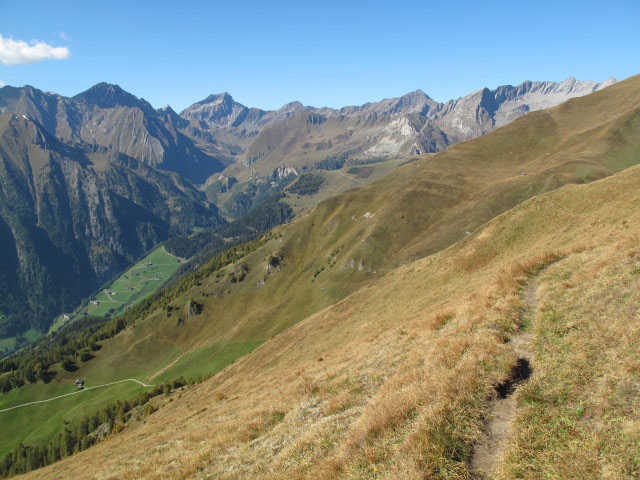 Pfunderer Höhenweg zwischen Gitsch-Schupfen und Mitterhoferalm (2. Okt.)
