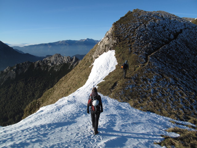 Sonja und Erich am Theklasteig zwischen Hoher Lins und Niedert&ouml;rl (16. Okt.)