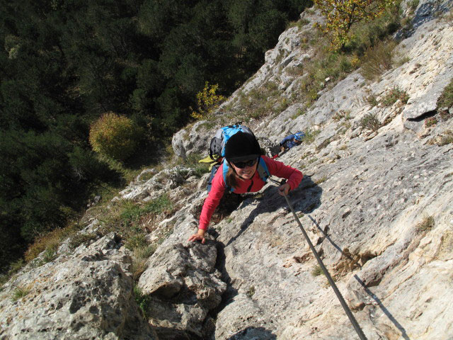 Pittentaler Klettersteig: Diana in der Schl&uuml;sselstelle