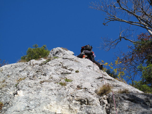 Sommeraustein S&uuml;dostgrat: Sonja in der ersten Seill&auml;nge