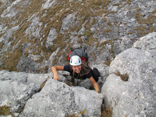Schoberstein S&uuml;dwestgrat: Sonja in der Schl&uuml;sselstelle