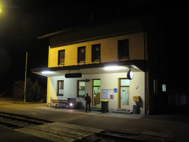 Bahnhof Mitterwei&szlig;enbach, 453 m