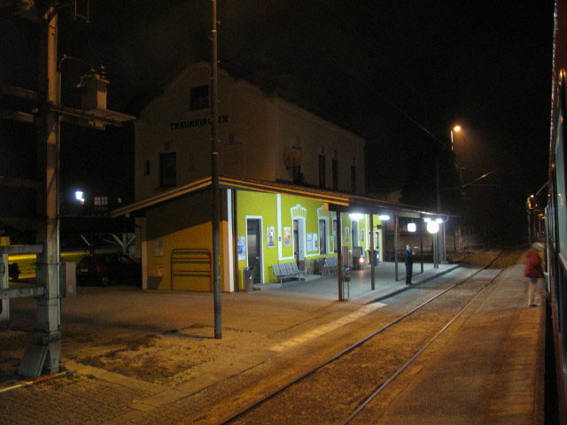 Bahnhof Traunkirchen, 440 m