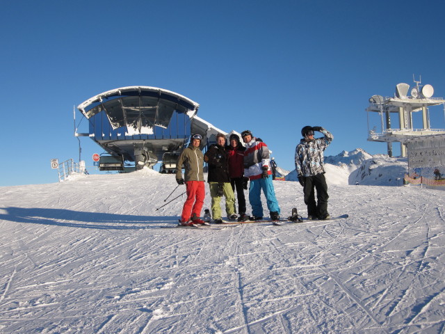 Manuel, Markus, ich, Thomas und Enrico bei der Bergstation der Zammermoosbahn, 2.183 m (14. J&auml;n.)
