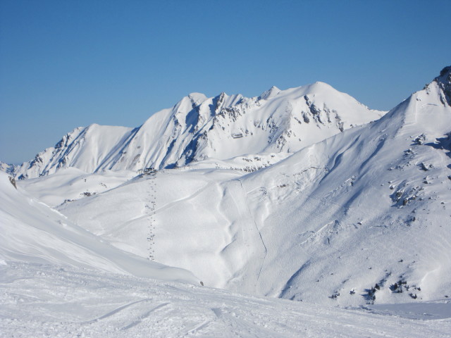 Schigebiet Warth-Schr&ouml;cken von der Mohnenm&auml;hderabfahrt aus (15. J&auml;n.)