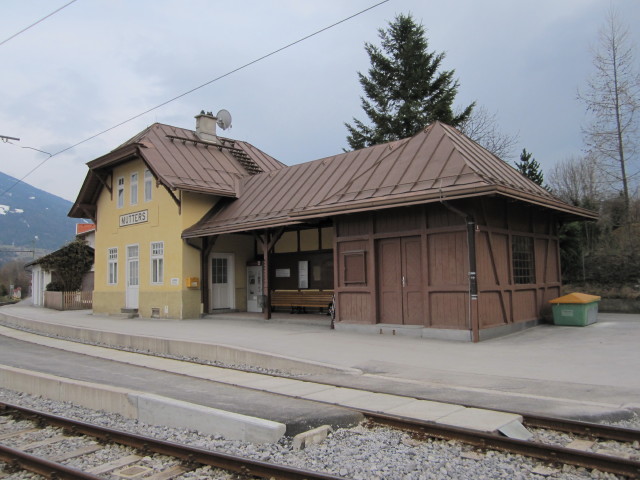 Bahnhof Mutters (24. März)