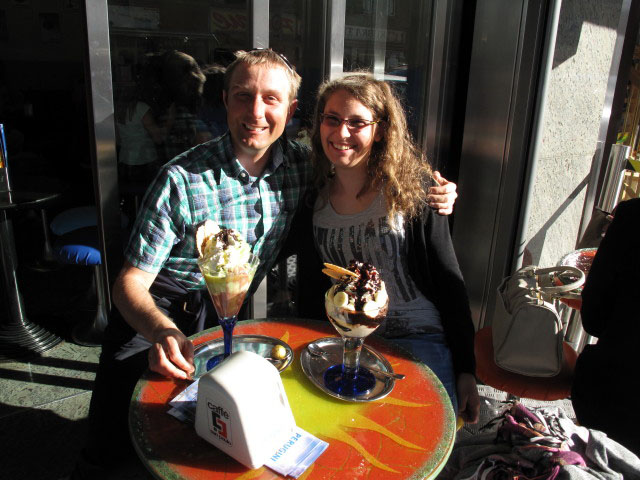 Ich und Kathrin im Eissalon Perugini (26. M&auml;rz)