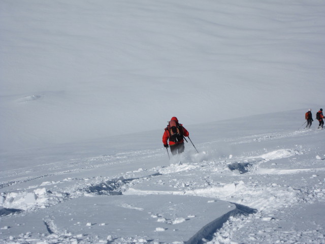 Gudrun, Siegbert und Michaela zwischen Keesseele und Essener-Rostocker-H&uuml;tte (1. Apr.)
