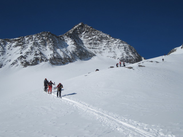 Siegbert, Michaela und Gudrun zwischen Simonysee und Reggent&ouml;rl (2. Apr.)