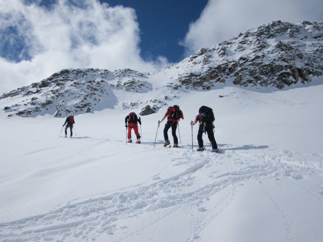 Siegbert, Klaus, Michaela und Gudrun am N&ouml;rdlichen Malhamkees (6. Apr.)