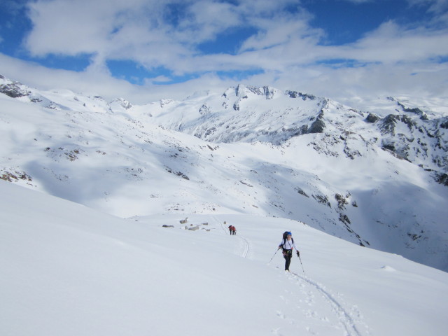 Christoph, Michaela und Norbert zwischen N&ouml;rdlichem Malhamkees und S&uuml;dlichem Malhamkees (6. Apr.)
