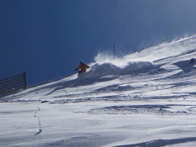 Andreas zwischen Piste 32 und Piste 35 (19. Apr.)