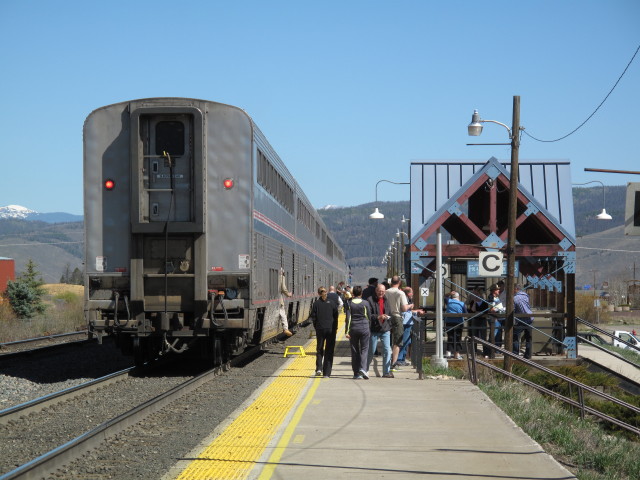 Train No. 5 im Bahnhof Fraser-Winter Park, 2.609 m